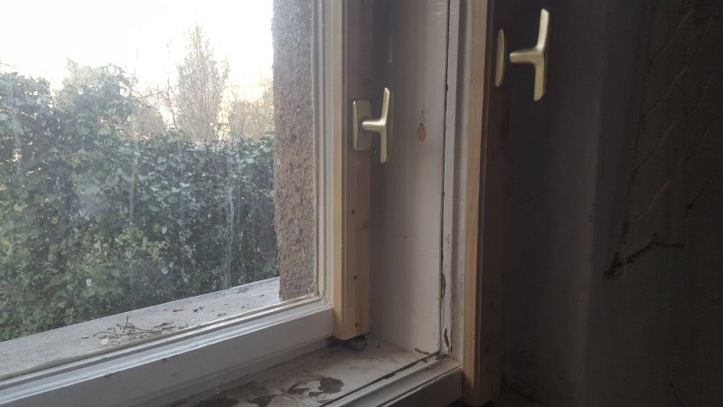 Gerébtokos ablakok javítása